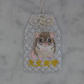 マカロニマウス『大丈夫守』｜生きもの刺繍のお守り