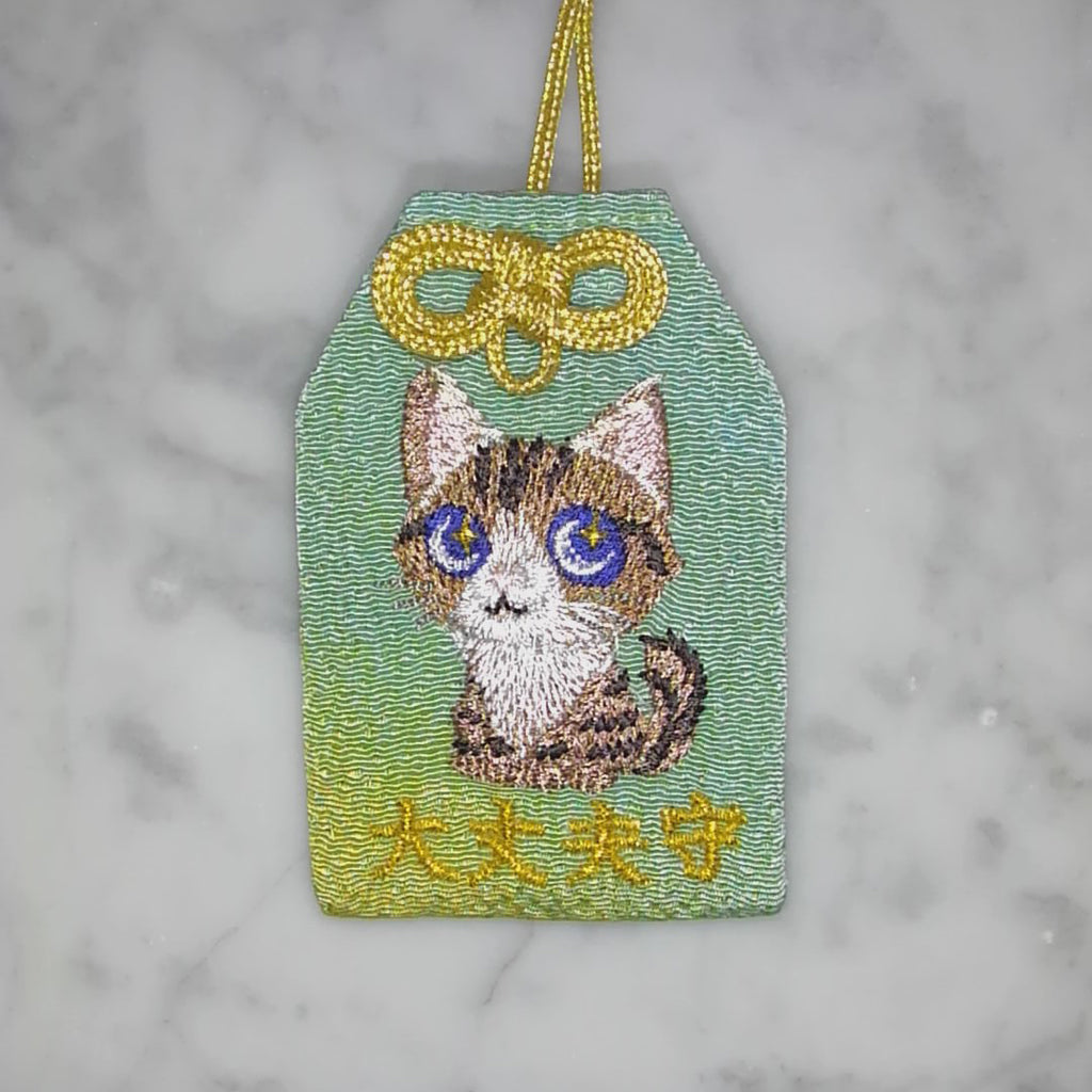 ノルウェージャンフォレストキャット『大丈夫守』｜生きもの刺繍のお守り